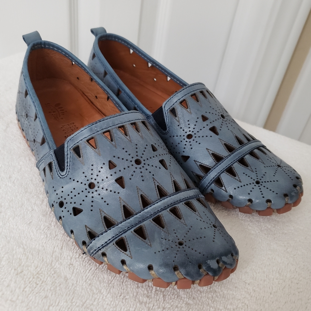 Spring Step Fusaro blue leather loafer made in Turkey size 37 (us 6.5) NWOT